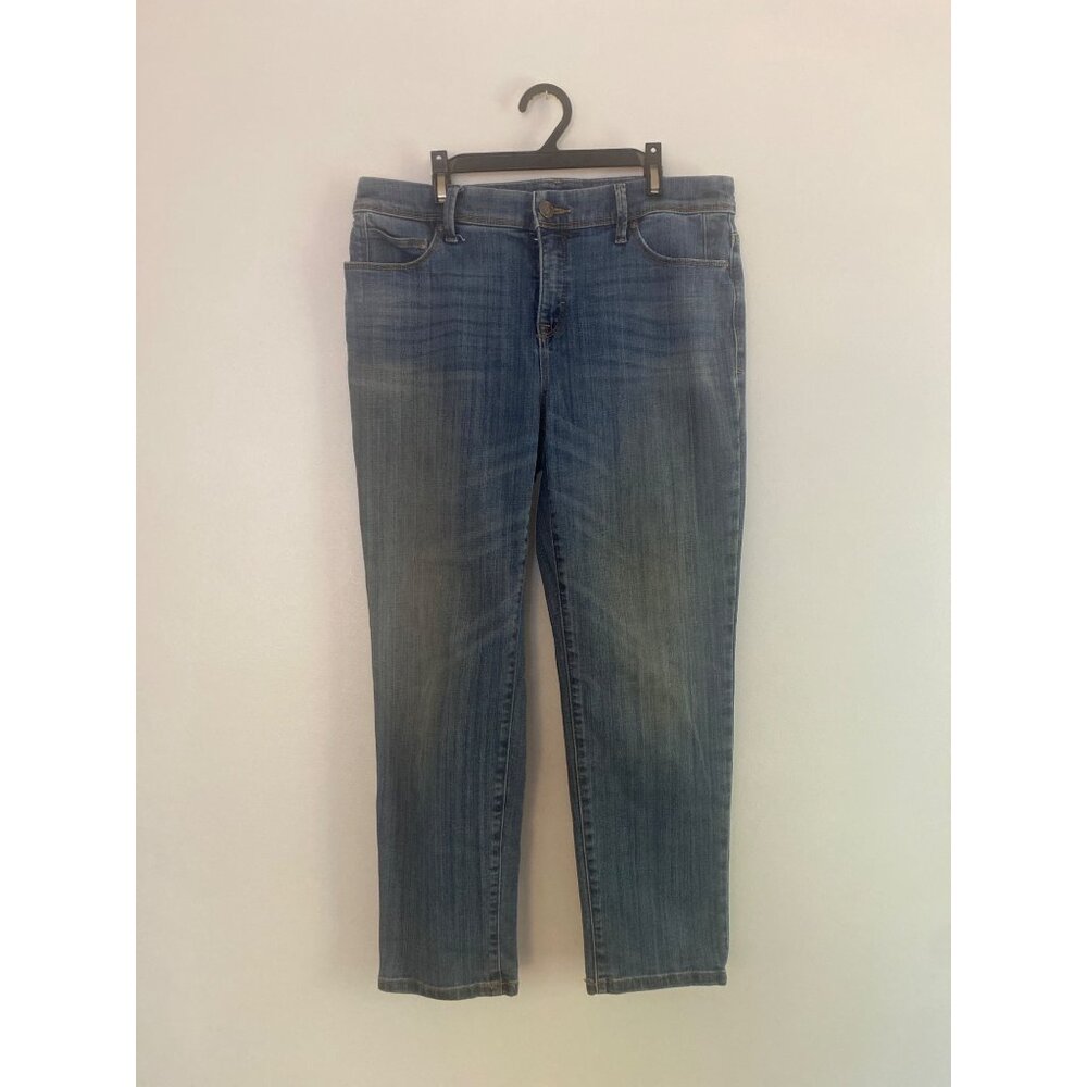 Chico’s Women’s Size 0 Cropped Denim Mid-Rise Blue Jeans Stretch Cotton Blend